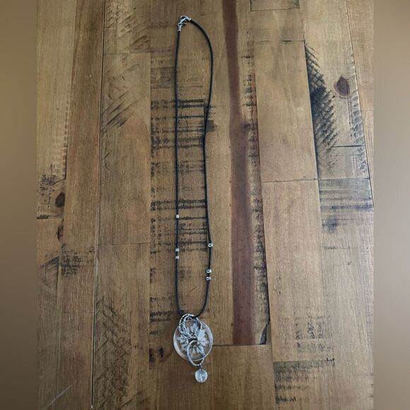 Retired Silpada Glass Pendant Necklace - Picture 2 of 9